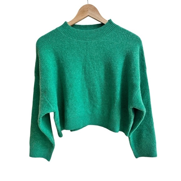 Love Tree Green Boxy Cropped Long Sleeve Crew Neck Womens Size M Pullover - Picture 1 of 13